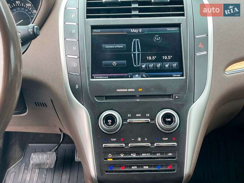 Позашляховик / Кросовер Lincoln MKC 2014 в Львові