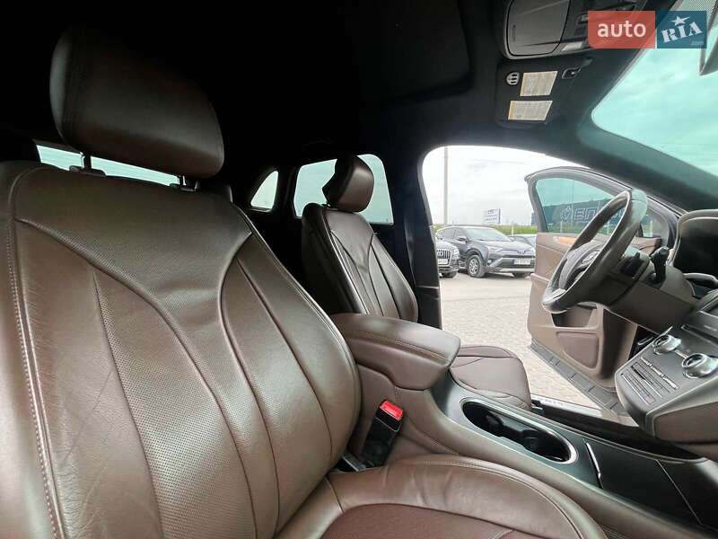 Позашляховик / Кросовер Lincoln MKC 2014 в Львові