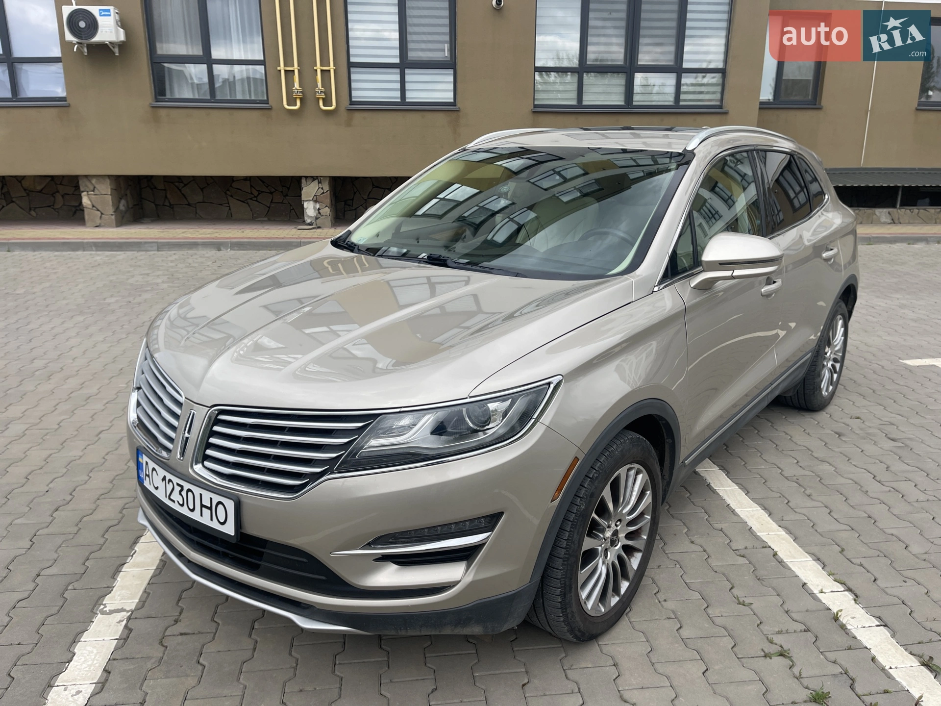 2014 Lincoln MKC - мініатюра 3