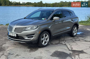 Позашляховик / Кросовер Lincoln MKC 2016 в 