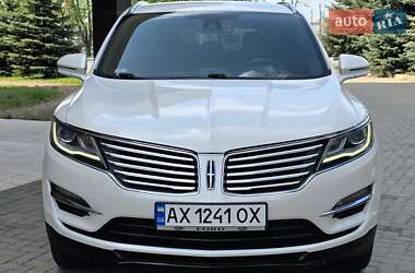 Позашляховик / Кросовер Lincoln MKC 2014 в 