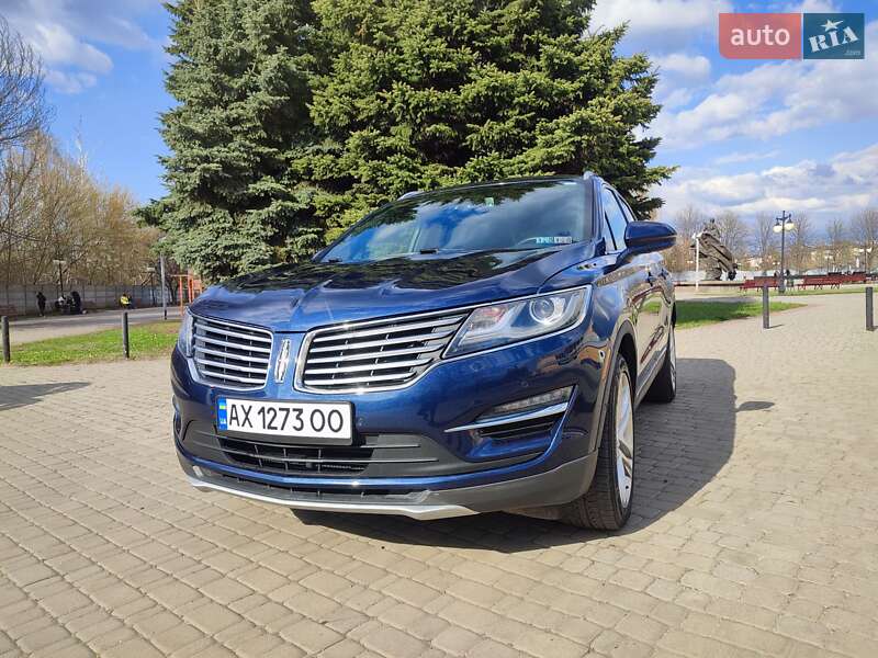 Позашляховик / Кросовер Lincoln MKC 2017 в 