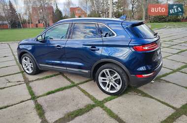 Позашляховик / Кросовер Lincoln MKC 2017 в 
