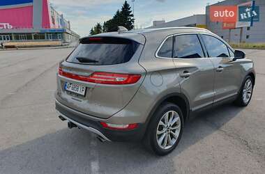 Позашляховик / Кросовер Lincoln MKC 2016 в 
