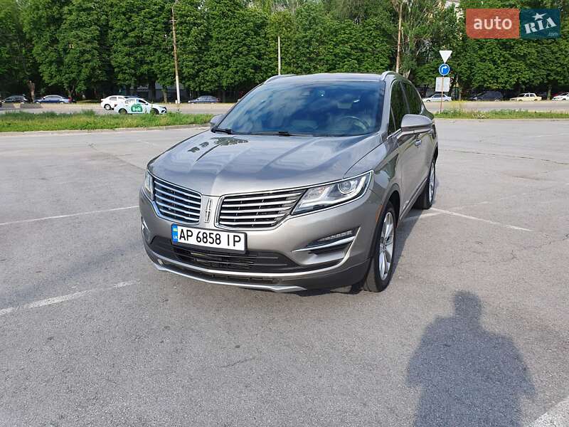 Позашляховик / Кросовер Lincoln MKC 2016 в 