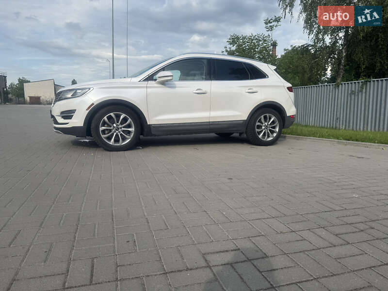 Позашляховик / Кросовер Lincoln MKC 2016 в Житомирі