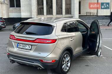 Внедорожник / Кроссовер Lincoln MKC 2014 в 