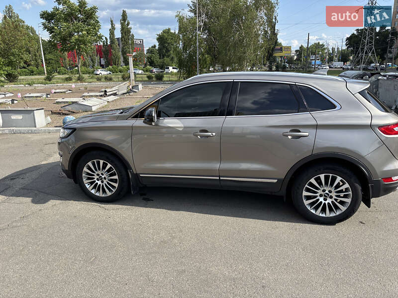 Позашляховик / Кросовер Lincoln MKC 2017 в Львові