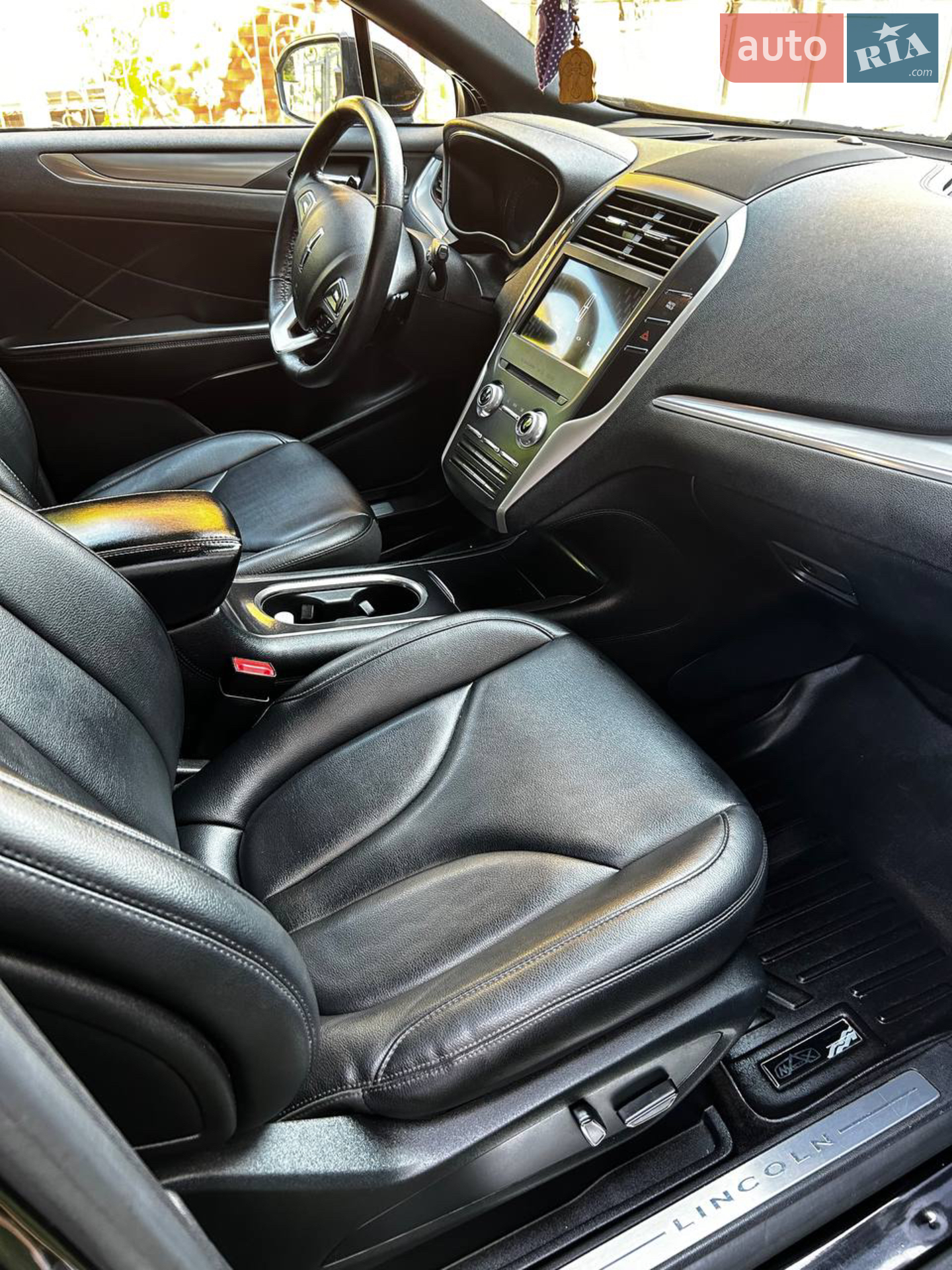 2017 Lincoln MKC - мініатюра 16