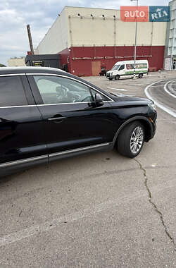 Внедорожник / Кроссовер Lincoln MKC 2015 в 