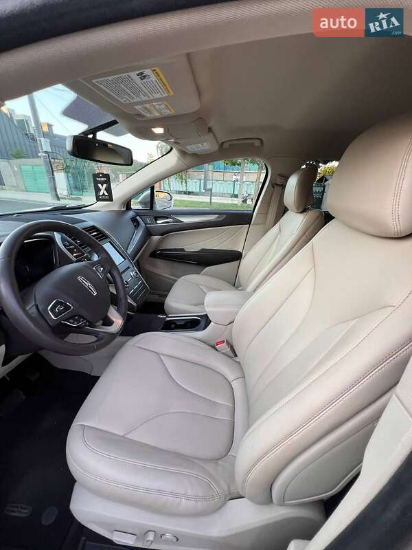 Внедорожник / Кроссовер Lincoln MKC 2017 в Белгороде-Днестровском