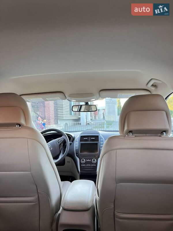 Внедорожник / Кроссовер Lincoln MKC 2017 в Белгороде-Днестровском