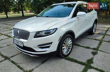 Позашляховик / Кросовер Lincoln MKC 2019 в 