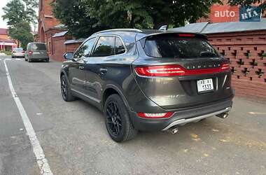 Внедорожник / Кроссовер Lincoln MKC 2016 в 