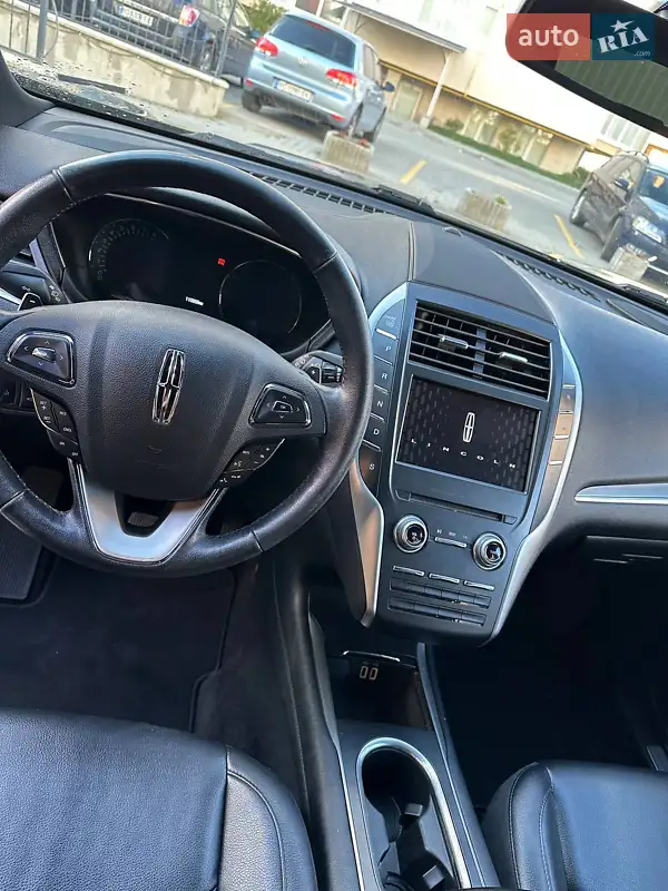 Lincoln MKC 2017 VIN 5LMCJ1C90HUL55502 фото оголошення 15 з 71