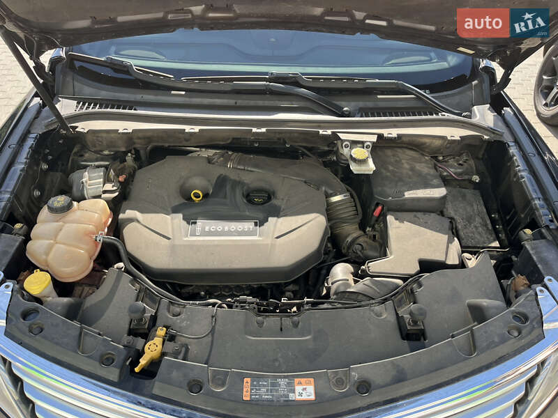 Позашляховик / Кросовер Lincoln MKC 2016 в Володимирі фото 17 Позашляховик / Кросовер Lincoln MKC 2016 в Володимирі