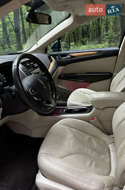 Внедорожник / Кроссовер Lincoln MKC 2014 в 
