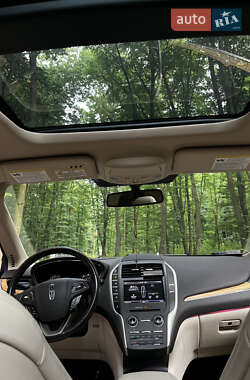 Внедорожник / Кроссовер Lincoln MKC 2014 в 
