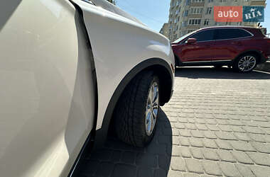 Внедорожник / Кроссовер Lincoln MKC 2018 в 