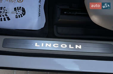 Внедорожник / Кроссовер Lincoln MKC 2018 в 