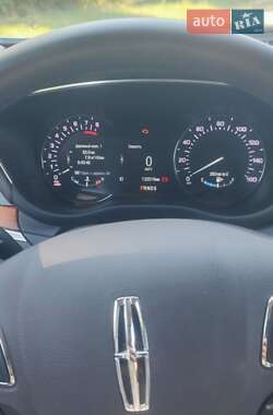 Внедорожник / Кроссовер Lincoln MKC 2019 в 