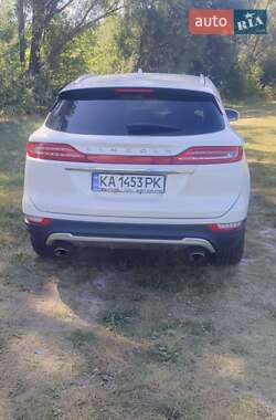 Внедорожник / Кроссовер Lincoln MKC 2019 в 