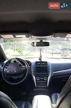 Внедорожник / Кроссовер Lincoln MKC 2016 в 