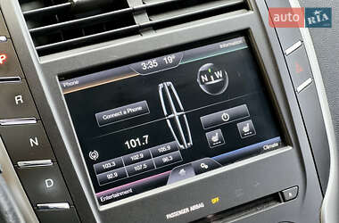 Внедорожник / Кроссовер Lincoln MKC 2015 в 