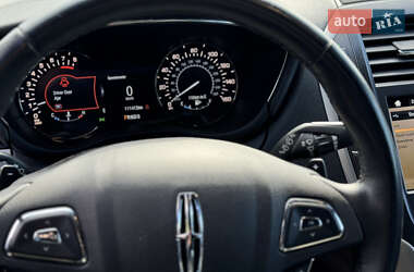 Внедорожник / Кроссовер Lincoln MKC 2016 в 