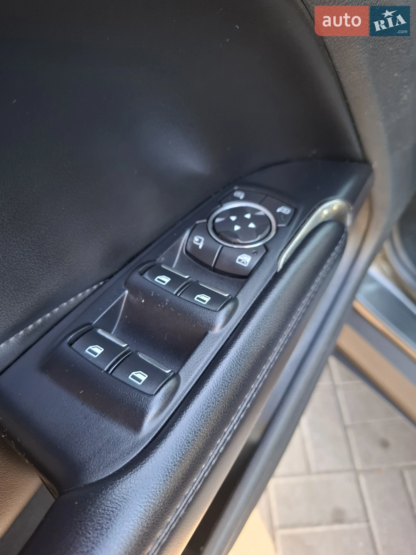 2016 Lincoln MKC - мініатюра 13