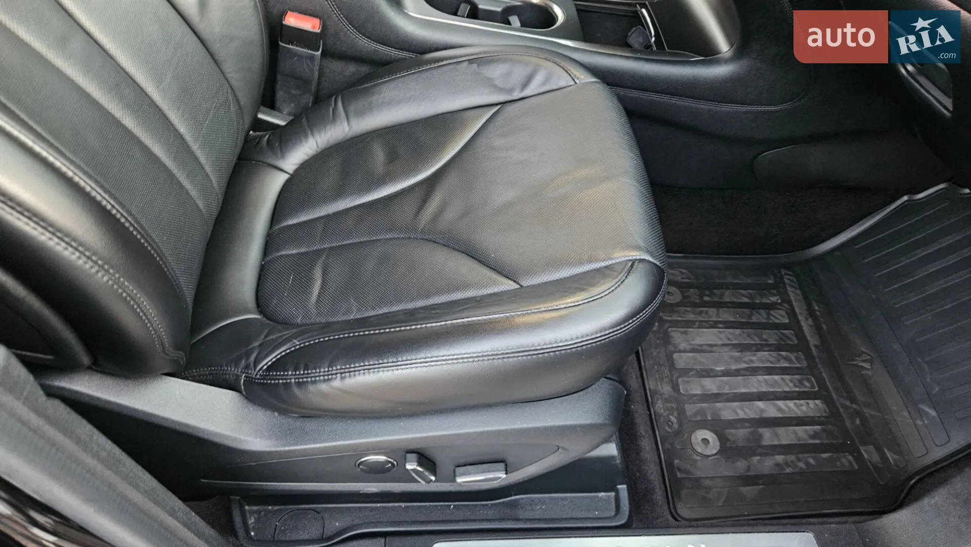 2016 Lincoln MKC - мініатюра 27