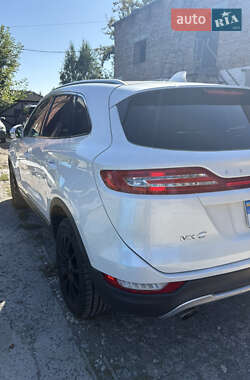 Внедорожник / Кроссовер Lincoln MKC 2016 в 