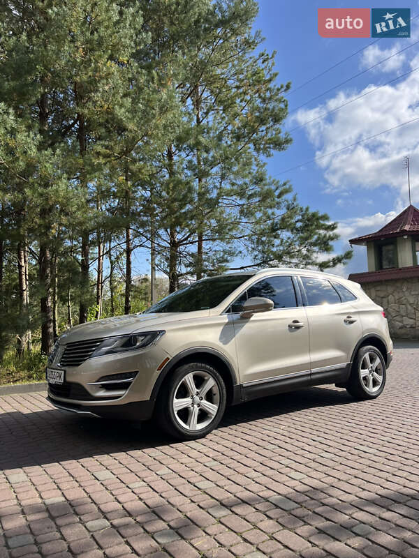 Lincoln MKC 2017