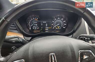 Внедорожник / Кроссовер Lincoln MKC 2017 в 