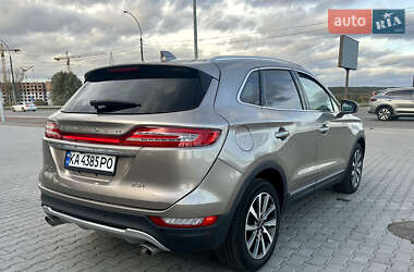 Внедорожник / Кроссовер Lincoln MKC 2018 в 