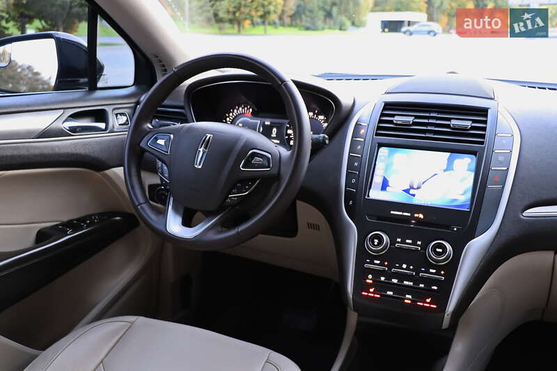 Позашляховик / Кросовер Lincoln MKC 2017 в Кременчуці