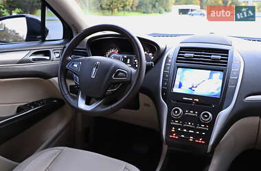 Внедорожник / Кроссовер Lincoln MKC 2017 в 