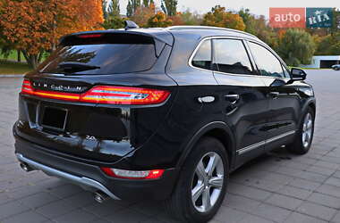 Внедорожник / Кроссовер Lincoln MKC 2017 в 