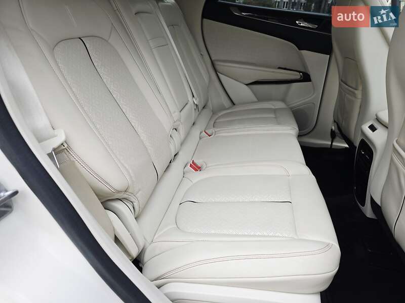 Позашляховик / Кросовер Lincoln MKC 2014 в Києві
