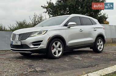 Позашляховик / Кросовер Lincoln MKC 2015 в 