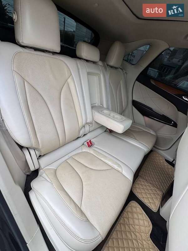 Внедорожник / Кроссовер Lincoln MKC 2014 в Бердичеве фото 16 Внедорожник / Кроссовер Lincoln MKC 2014 в Бердичеве