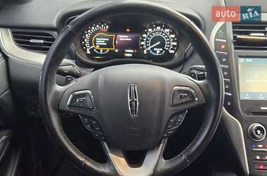 Внедорожник / Кроссовер Lincoln MKC 2015 в 