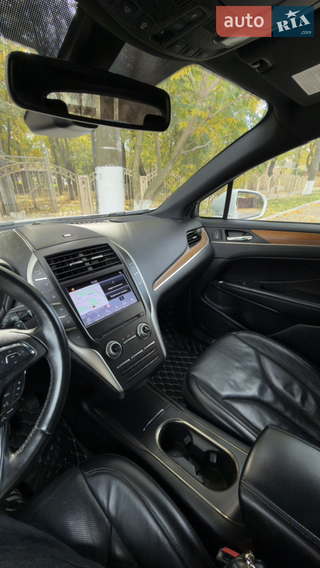 Lincoln MKC 2018 VIN 5LMCJ3D93KUL01810 фото оголошення 5 з 12