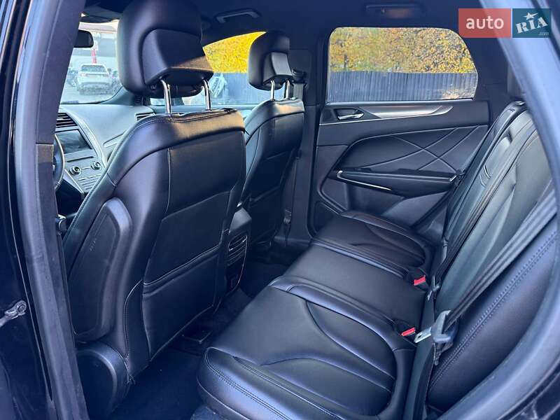Позашляховик / Кросовер Lincoln MKC 2017 в Луцьку