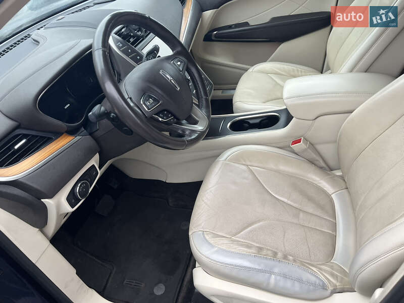 Позашляховик / Кросовер Lincoln MKC 2015 в Броварах