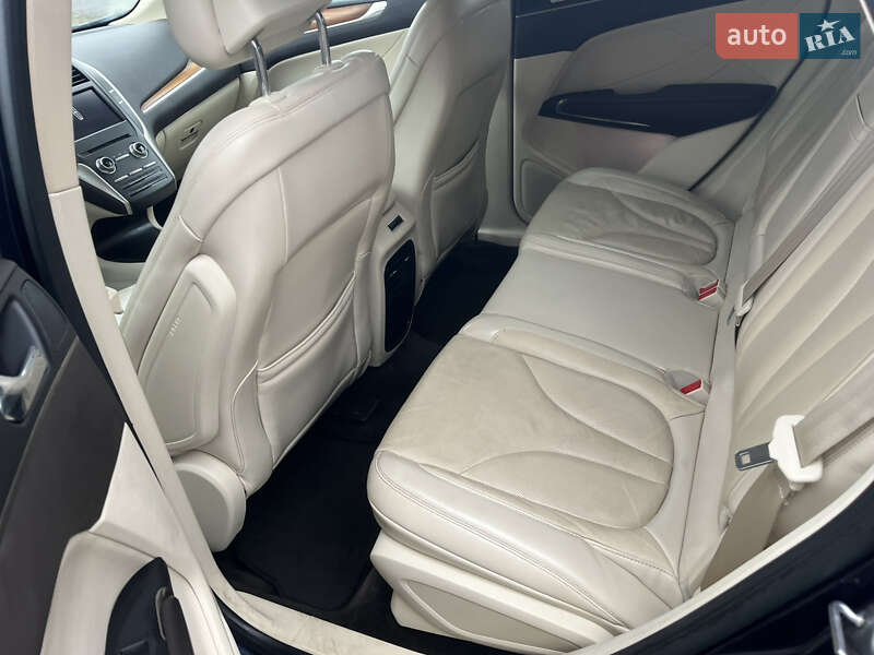 Позашляховик / Кросовер Lincoln MKC 2015 в Броварах