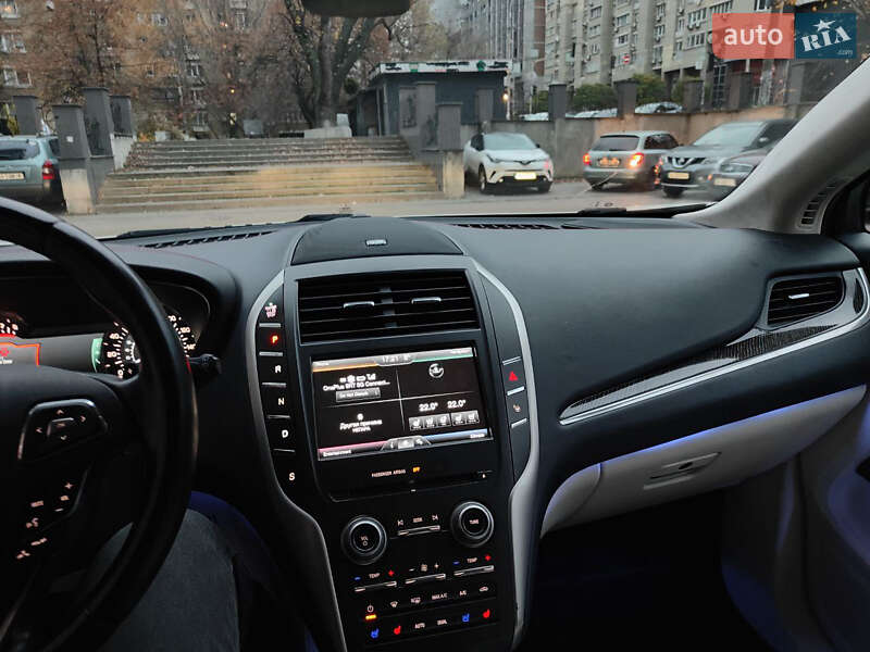 Позашляховик / Кросовер Lincoln MKC 2015 в Києві фото 7 Позашляховик / Кросовер Lincoln MKC 2015 в Києві