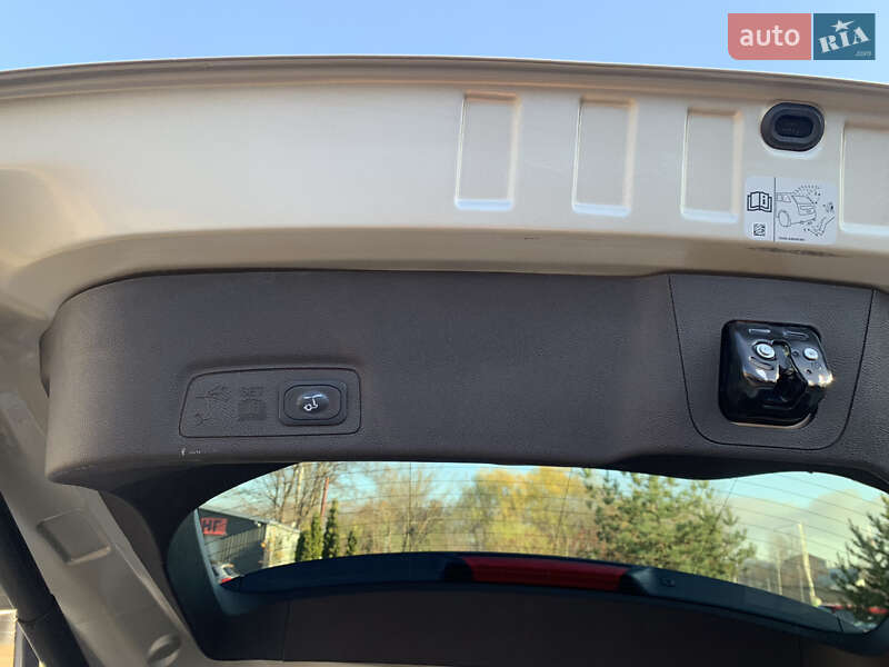 Внедорожник / Кроссовер Lincoln MKC 2017 в Львове фото 21 Внедорожник / Кроссовер Lincoln MKC 2017 в Львове