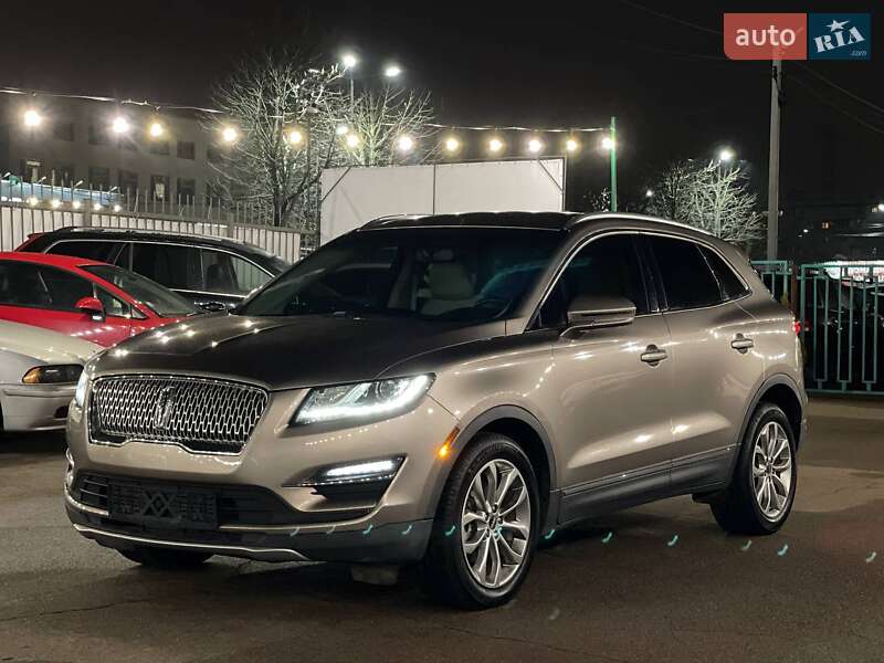 Lincoln MKC 2019