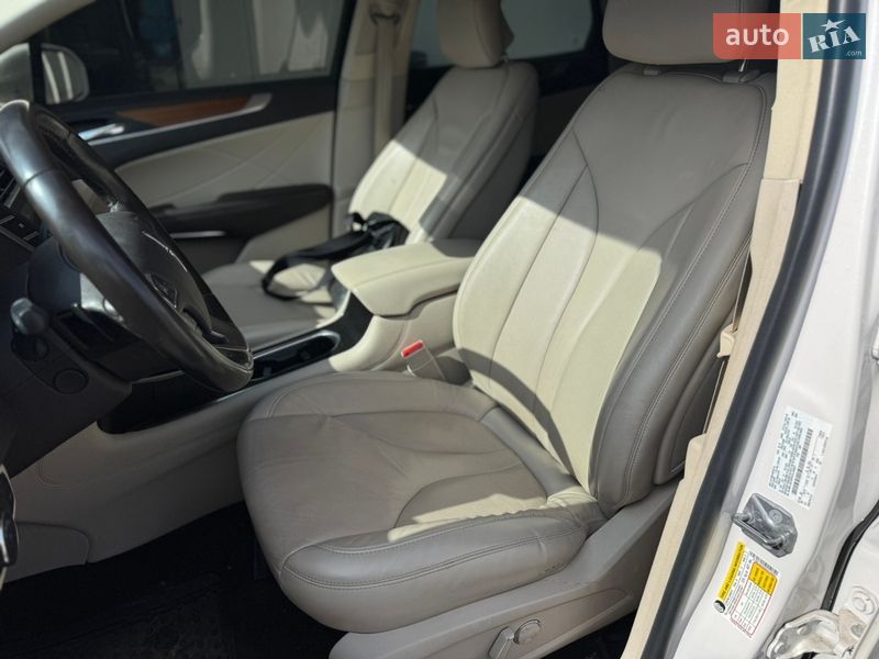 Внедорожник / Кроссовер Lincoln MKC 2019 в Киеве